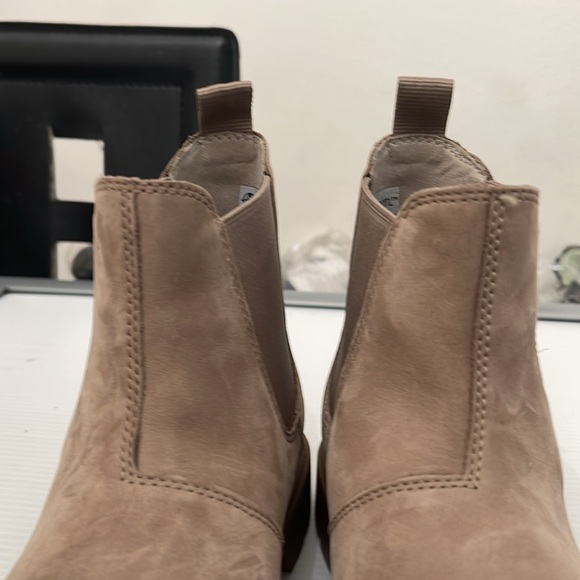 TIMBERLAND LINDEN WOODS CHELSEA BOOTS WOMENS SIZE 8 - Picture 10 of 16